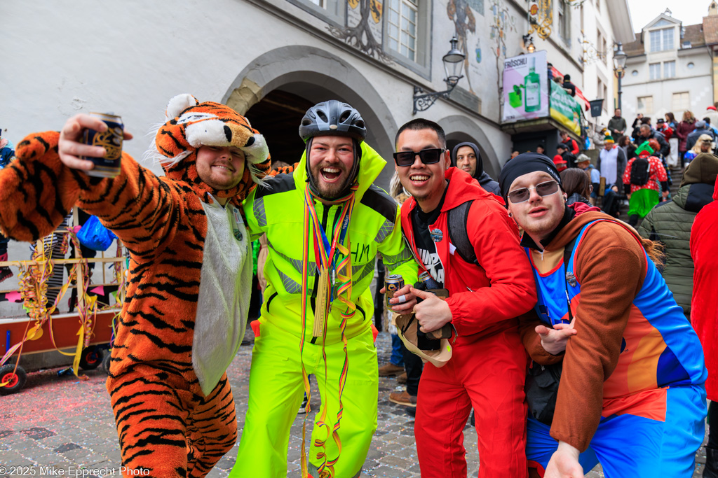 Luzerner Fasnacht 2025; Samschtig