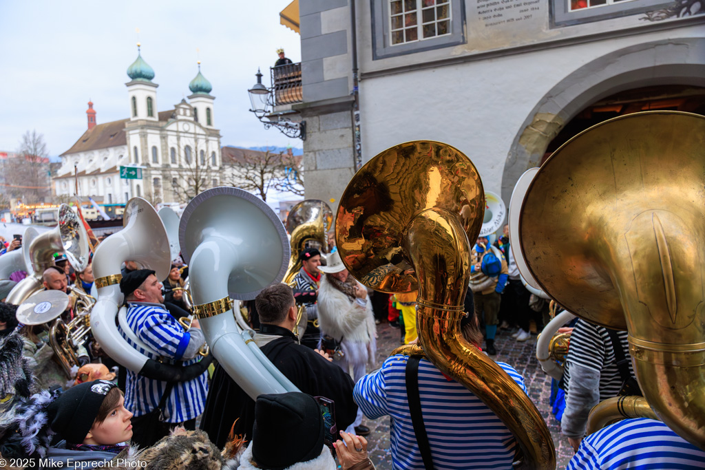 Luzerner Fasnacht 2025; Samschtig